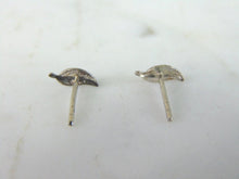 Load image into Gallery viewer, Pr Womens Vintage Estate Sterling Silver Leaf Stick Earrings 0.6g E1507