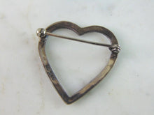 Load image into Gallery viewer, Womens Vintage Estate Sterling Silver Heart Brooch 2.6g E5829