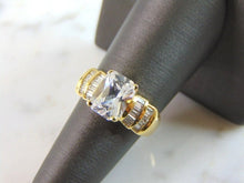 Load image into Gallery viewer, Womens Vintage Estate 18K Yellow Gold Diamond Ring 7.7g E2347