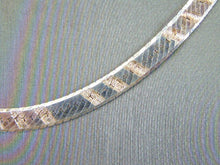 Load image into Gallery viewer, Womens Vintage Estate Sterling Silver Italian Herringbone Necklace 20.7g E2253