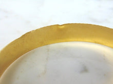 Load image into Gallery viewer, Womens Vintage Estate 22K Yellow Gold Bangle Bracelet 13.7g E5015