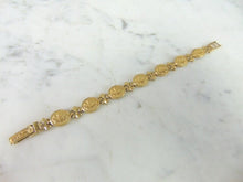 Load image into Gallery viewer, Womens Vintage Estate 14k Gold Roman Fleur de Lis Bracelet 18.1g E5306