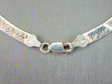 Load image into Gallery viewer, Womens Vintage Estate Sterling Silver Italian Herringbone Necklace 20.7g E2253