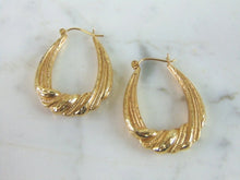 Load image into Gallery viewer, Womens Vintage Estate 14K Yellow Gold Hoop Earrings, 3.2g #E5005