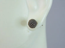 Load image into Gallery viewer, Womens Vintage Estate Sterling Silver Earrings 1.5g E2403