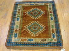 Load image into Gallery viewer, Vintage Estate Semi-Antique Handmade Oriental Rug E46