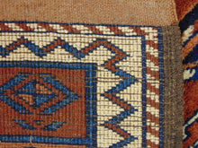 Load image into Gallery viewer, Vintage Estate Semi-Antique Handmade Oriental Rug E57