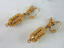 Load image into Gallery viewer, Womens Vintage Estate 18K Yellow Gold Clip On Earrings, 16.9g E5971
