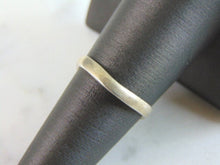 Load image into Gallery viewer, Womens Vintage Estate Sterling Silver Modernist Ring 1.6g E3150