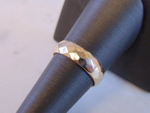 Load image into Gallery viewer, Womens Vintage Estate 10K Yellow Gold Band Wedding Ring 3.3g E3903